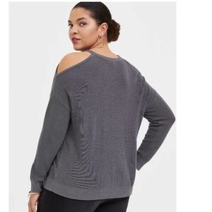 Torrid Ribbed Pullover Cold Shoulder Sweater *Size 3*